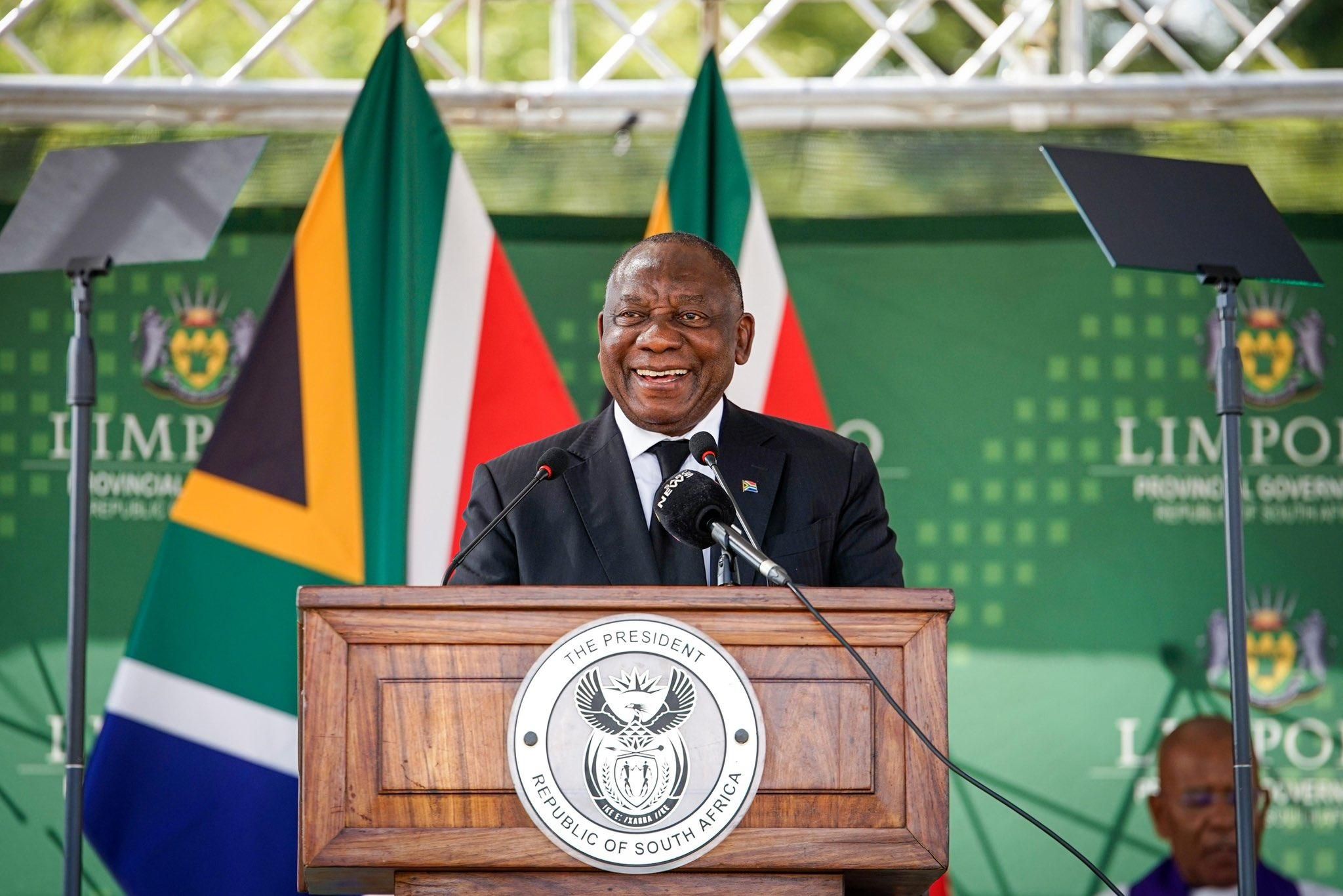 IlithaLabantu's tweet card. As South Africa's National Dialogue faces mounting criticism and calls for suspension, experts and civil society groups weigh in on its merits and drawbacks. What are the implications of its estima...