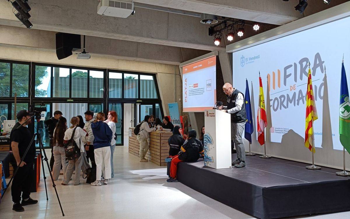 TGNdigital's tweet card. Aquest equipament municipal polivalent, que s'ubica al nucli vendrellenc de Coma-ruga, es va inaugurar el 14 de juny de 2024