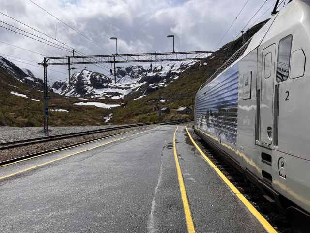 NeilThompson's tweet card. Nestled at the end of the Aurlandsfjord is Flåm, a tiny place that is known predominantly for one thing and one thing only— the train to Myrdal. Does anyone come to Flåm for anything other than the…