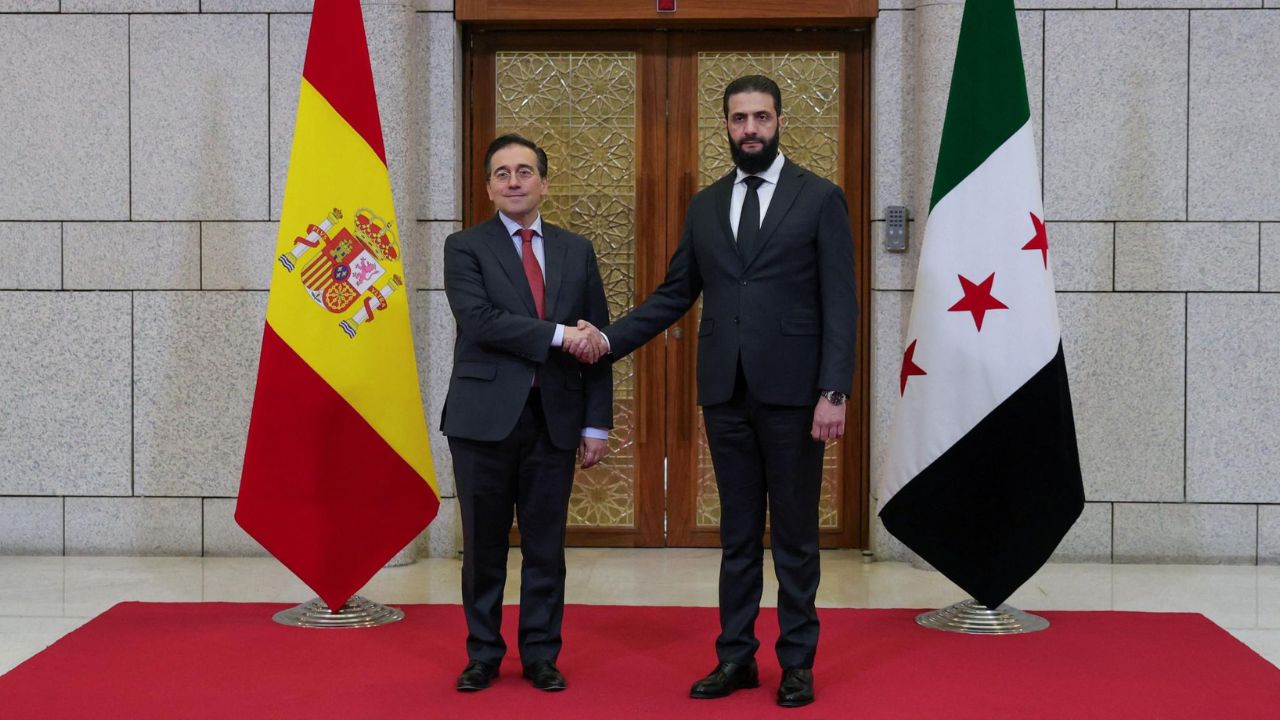eltorotv's tweet card. Continúa la violencia étnica en Siria, bajo el régimen de Al-Shara, contra las minorías cristianas, drusas y alauitas