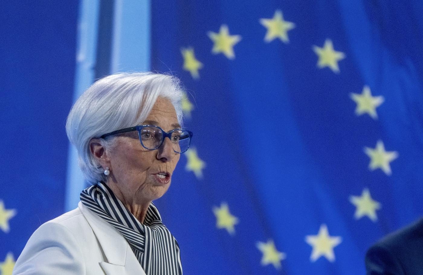 fanpage's tweet card. La Banca centrale europea non lasciato i tassi d'interesse invariati dopo otto tagli consecutivi: la tanto attesa decisione dimostra da una parte che l'inflazione è arrivata abbastanza in basso,...
