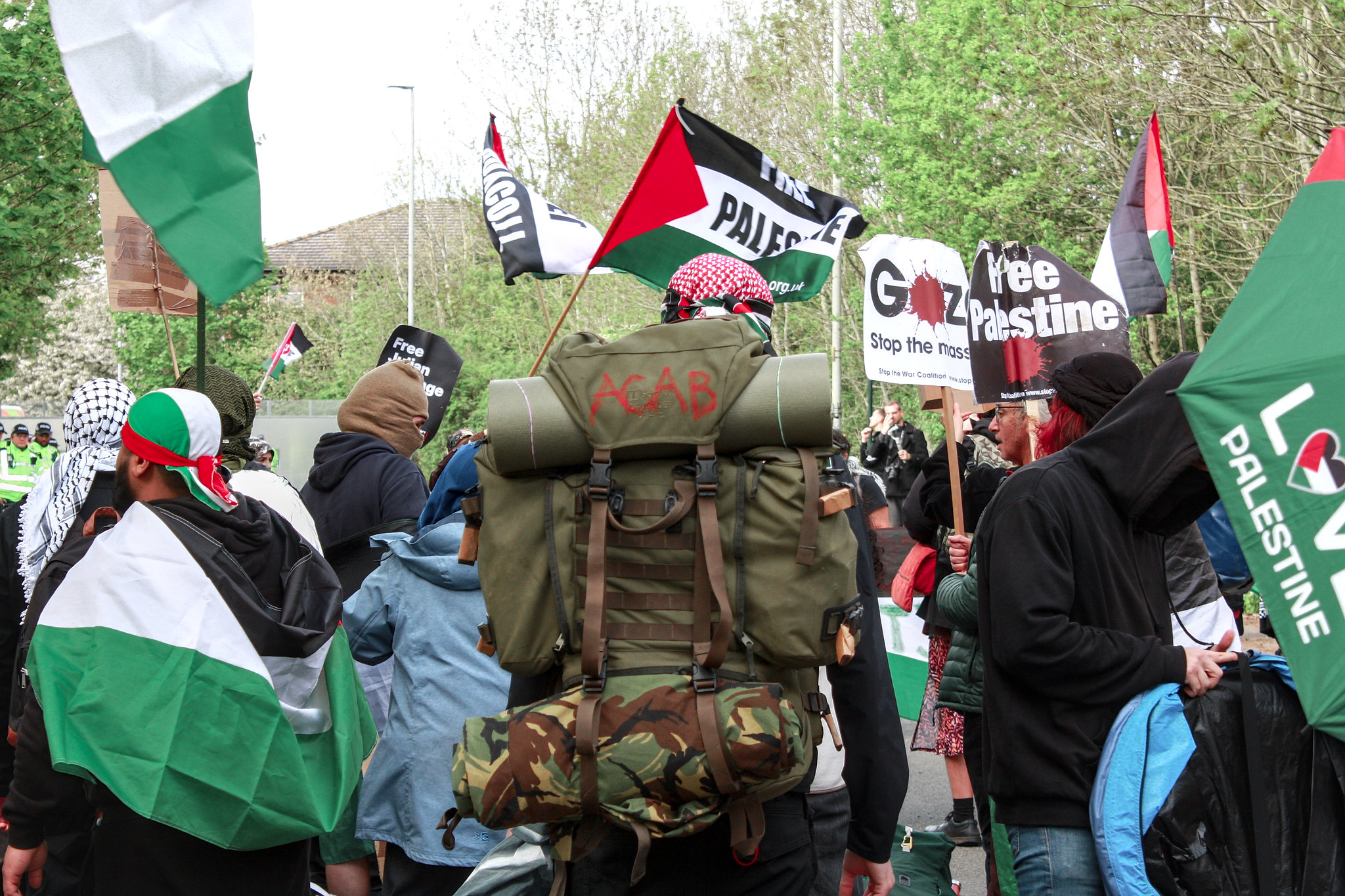 PerspektiveOn's tweet card. Das Parlament Großbritanniens hat die Aktivist:innen von „Palestine Action“ als terroristische Gruppe eingestuft und verboten. Das hat weitreichende Konsequenzen für ihre Mitglieder – und Personen,...