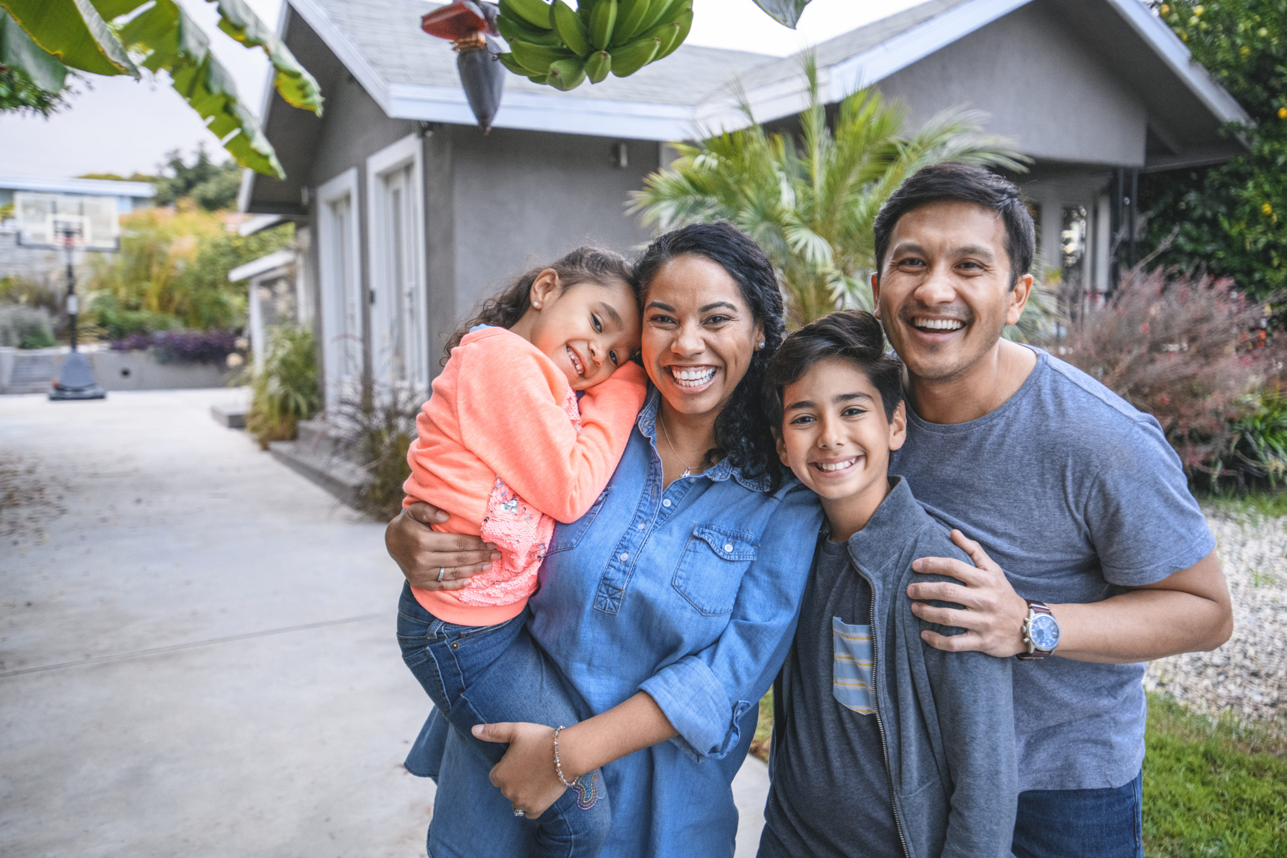 HelloSolutions1's tweet card. “Commercial mortgage delinquencies rose across all major capital sources in the first quarter of 2025, reflecting growing pressure on certain property sectors and loan types,” said Reggie Booker,...