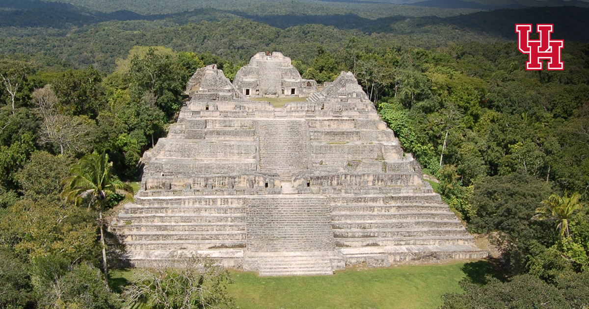 UH_News's tweet card. Archaeologists from @UHouston have uncovered the tomb of Te K’ab Chaak — Caracol’s first ruler and dynastic founder. It’s the first identifiable ruler’s burial found at the site in 40+ years of...