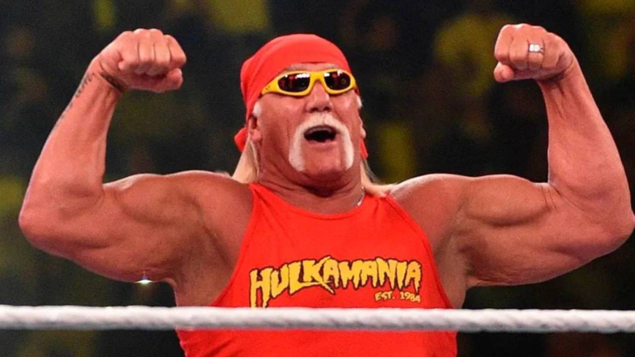 cumhuriyetgzt's tweet card. Amerikan güreş organizasyonu WWE efsanesi Hulk Hogan 71 yaşında hayatını kaybetti.