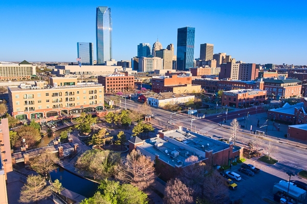 SmartCitiesW's tweet card. Mayor David Holt of Oklahoma City explains how political agreement and tolerance has helped create a city and community that ensures investment in its future is paramount.