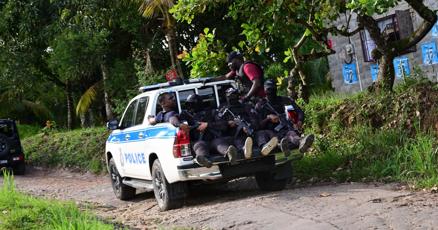 expressupdates's tweet card. They were beaten with gun butts, tied up in a shack in the Valencia forest and threatened with death.