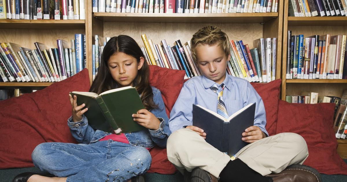 championlecture's tweet card. Quels classiques aborder avant le collège ? Comment choisir les bons livres pour éveiller en son enfant le goût de la littérature sans le décourager ? À cet âge charnière, comme souvent, les bons...