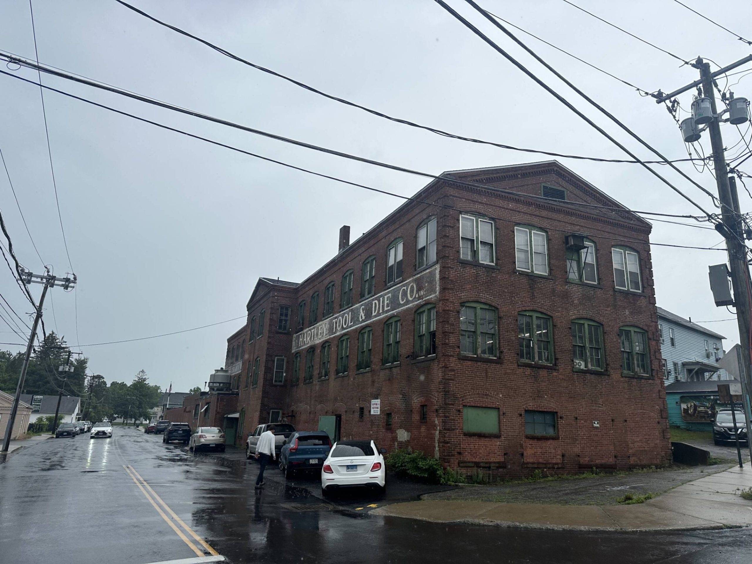 HartfordBiz's tweet card. A former factory in Thomaston has been listed for sale with a price of $2.25 million. The 48,134-square-foot, three-story building was home to Drawn Metal & Tube Co., which made […]