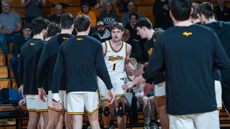 mtumbb's tweet card. Fresh off a run in the NCAA Tournament a season ago, the 2025-26 Michigan Tech men's basketball schedule has been unveiled, highlighted by 12 games inside the SDC Gymnasium, with the season starting...