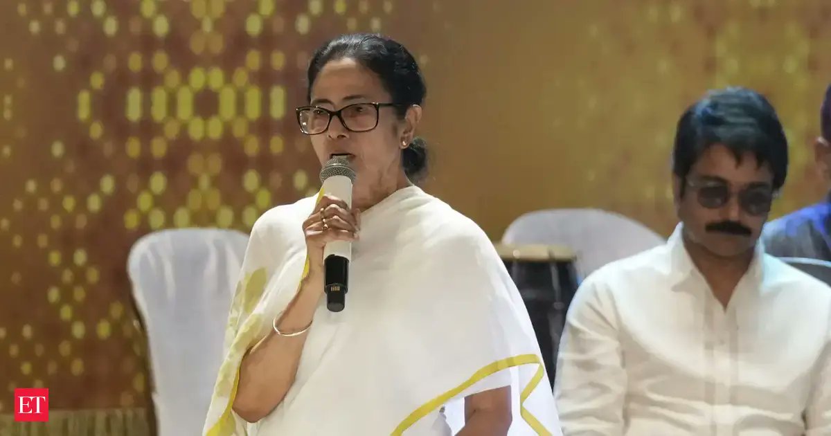 JayatriNag's tweet card. West Bengal Chief Minister Mamata Banerjee has accused certain entities of initiating a "language war" against Bengali speakers, alleging that individuals are being unjustly imprisoned for using...