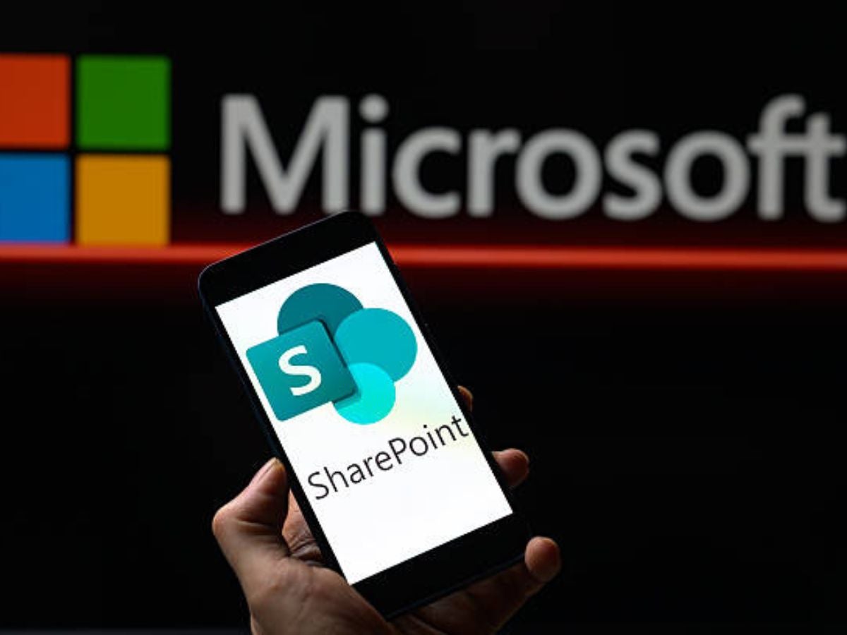 Silikn's tweet card. Un ataque masivo explotó dos vulnerabilidades de día cero en servidores de Microsoft SharePoint, afectando a más de 400 organizaciones en todo el mundo.