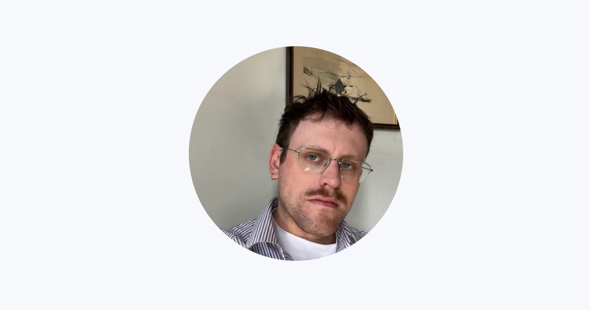iannkatz's tweet card. Follow on Apple Music