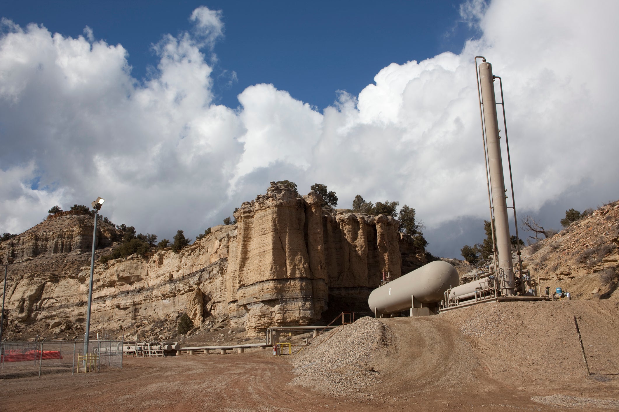 EDFEnergyEX's tweet card. By Nini Gu & Magdalen Sullivan The Colorado PUC is developing advanced leak detection & repair standards for pipelines – they should adopt comprehensive standards to address safety and environmental...