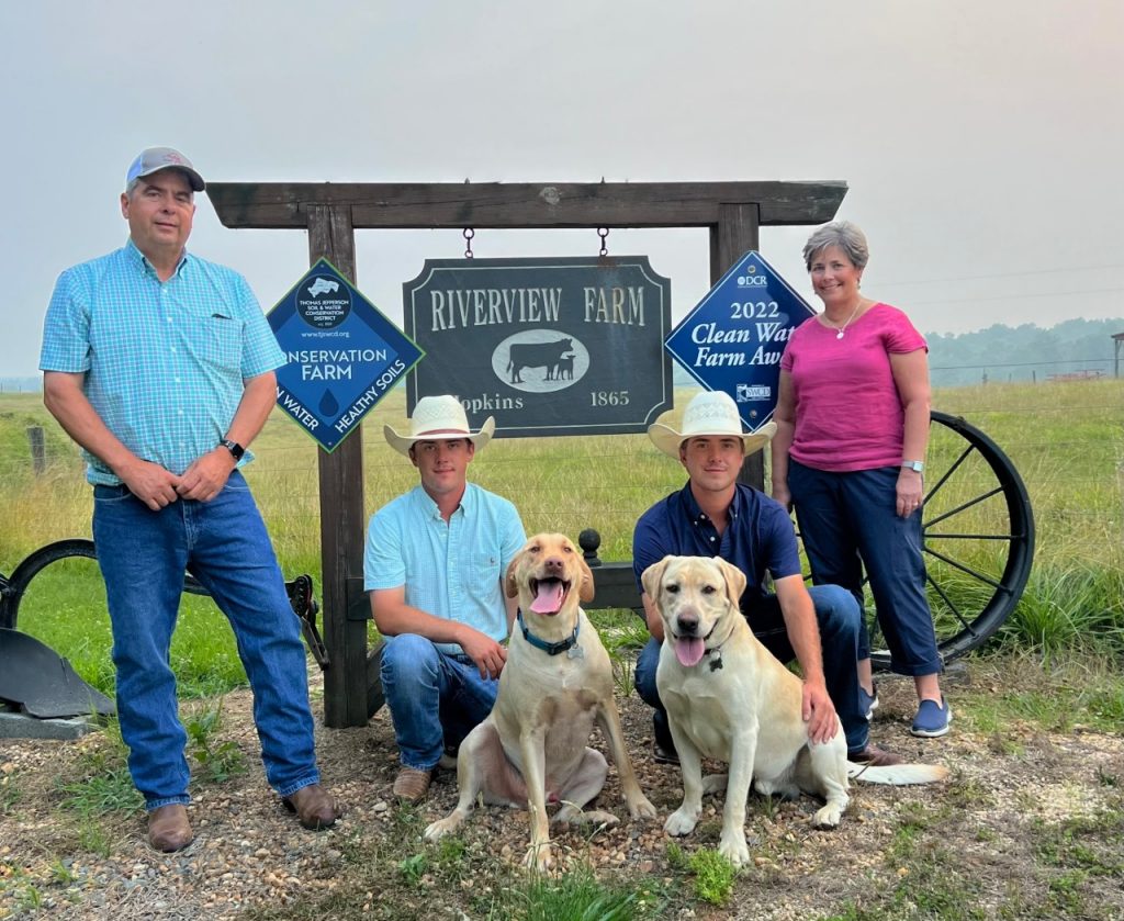 VT_alumni's tweet card. Steve Hopkins ’88 and his family, owners of Riverview Farms Cattle in Louisa County, have deep ties to the College of Agriculture and Life Sciences and Virginia Cooperative Extension.