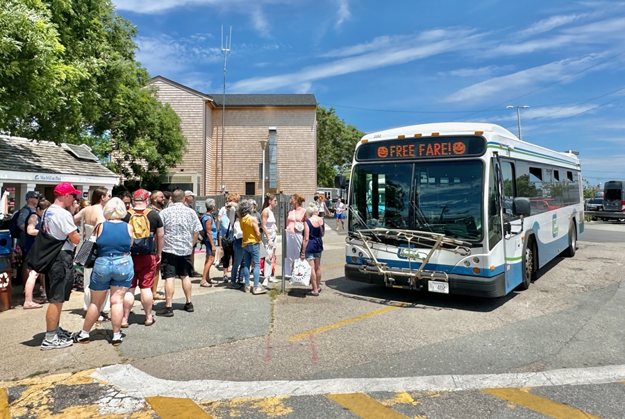 IPS_DC's tweet card. PROVINCETOWN — The state budget requires all transportation districts in Massachusetts to provide free bus service, and Cape Cod is finally getting on board. For most of the state, this […]