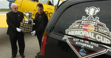 BrownRecord's tweet card. Guelph Storm and Niagara IceDogs take aim at top junior hockey event