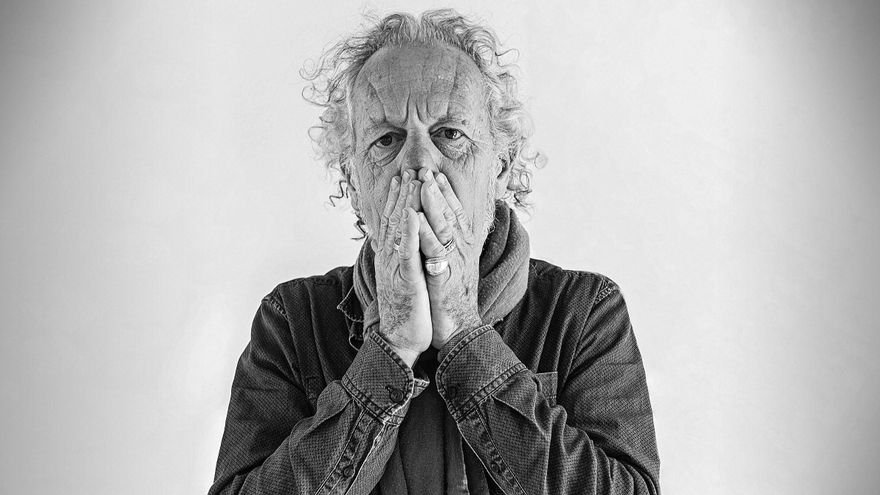 jordi_reynes's tweet card. En 'Árboles' sueña Antonio Rigo con Robert Graves y confiesa pasar sus ideas a ordenador