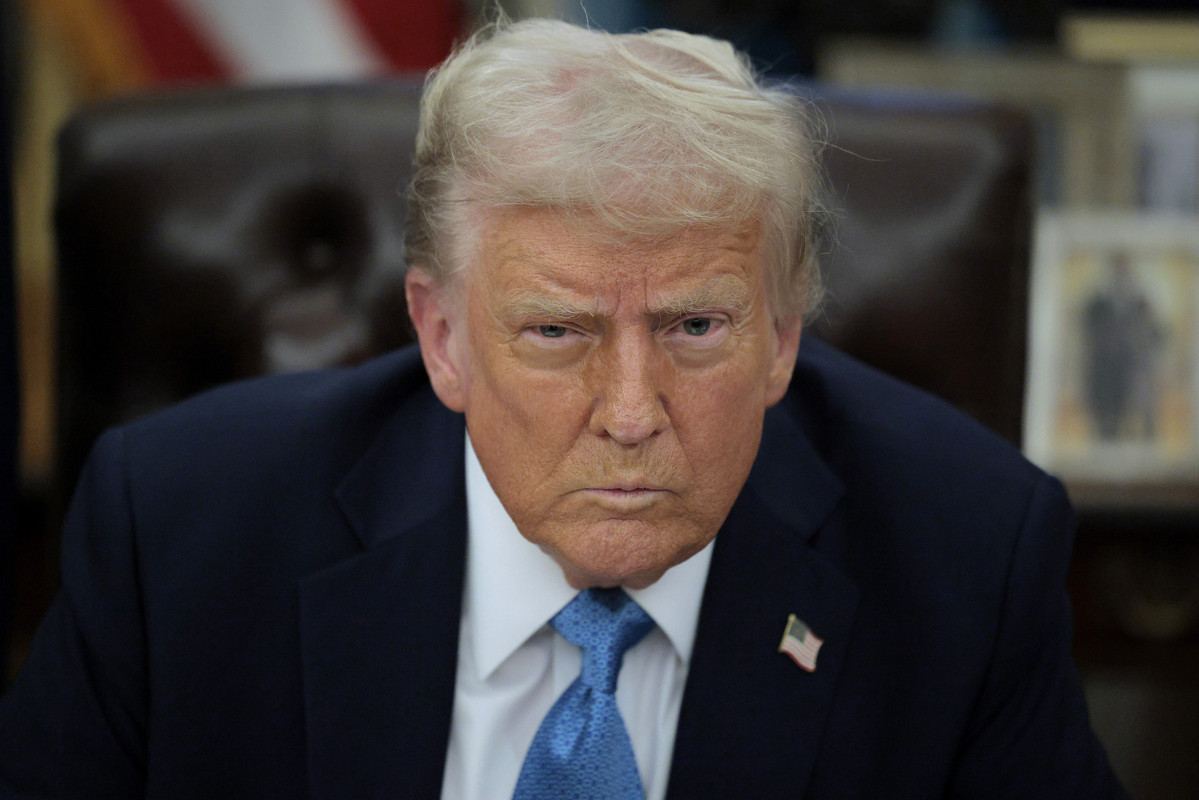 4danlopez's tweet card. Independent voters are growing increasingly unhappy with President Donald Trump’s handling of key issues in a new poll from Gallup.