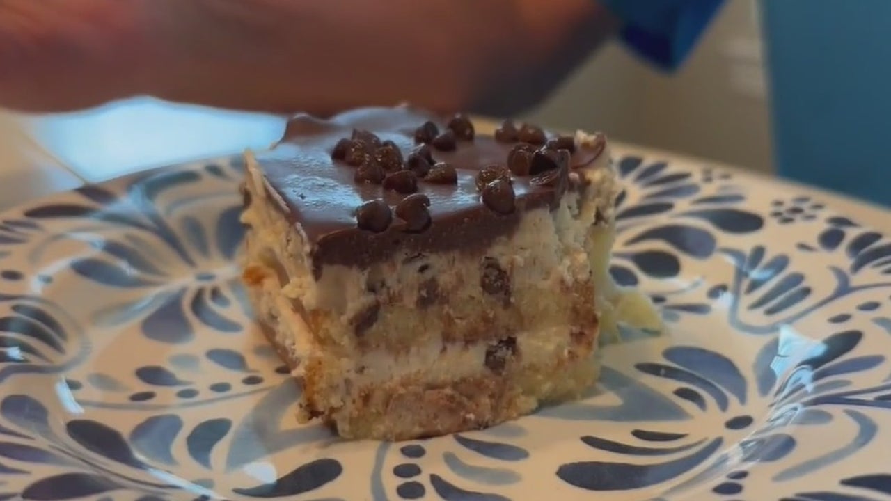 FOX26Houston's tweet card. We have a sweet treat on this week’s episode of Allison’s Cooking Diary. It has layers of pound cake, fluffy cream and chocolate chips.