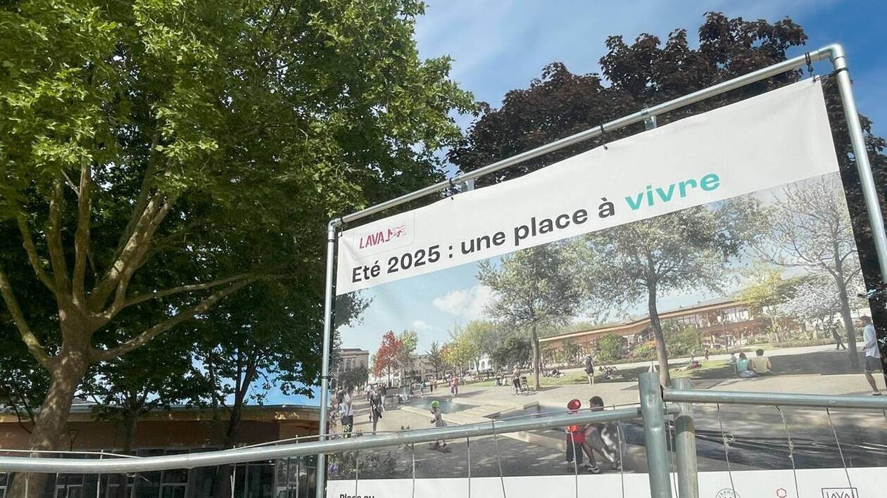 VDA53000's tweet card. Ce lundi 19 mai 2025, la Ville de Laval (Mayenne) a dévoilé lors du conseil municipal les chiffres clés des Halles et de l’ensemble de la place du 11-Novembre qui sera inaugurée le 20 juin 2025. Si...