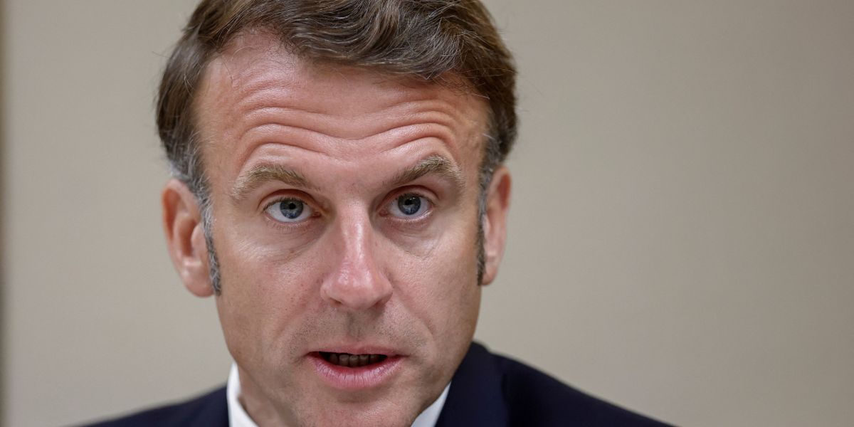 HellesSachsen's tweet card. Emmanuel Macron hat entschieden: Frankreich wird Palästina im September vor den Vereinten Nationen als Staat anerkennen. Der Präsident hofft, dass dies die Region dem Frieden näher bringt. Israel...