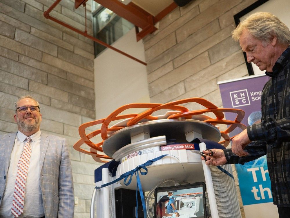 ADChungMD's tweet card. Kingston Health Sciences Centre welcomes portable MRI machine donation