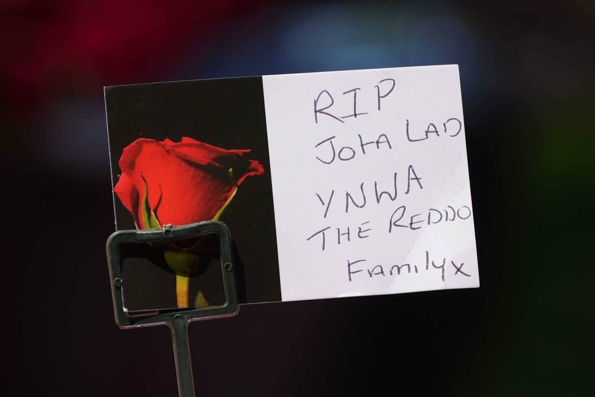 Simon_Hughes__'s tweet card. Merseyside is used to tragedy becoming part of its football narrative, but the death of their beloved striker has cut deep