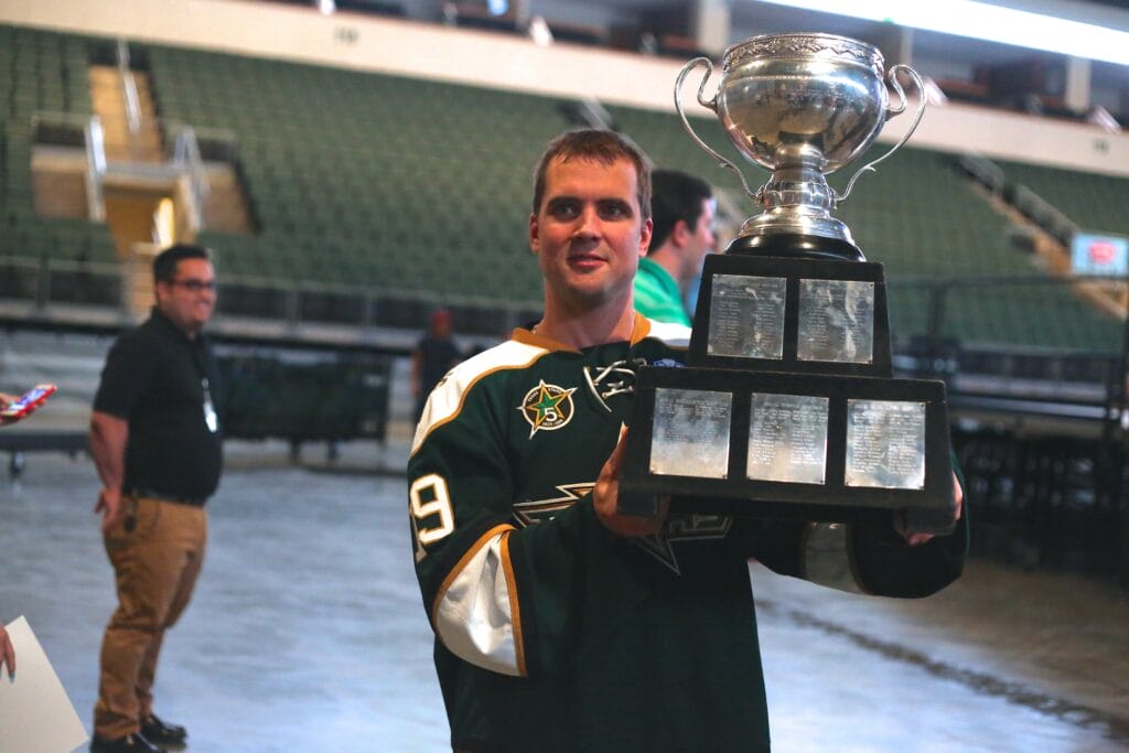 DLLS_Stars's tweet card. I covered the AHL, particularly the Texas Stars, on a beat basis between 2012 and 2016. That time covering the AHL built the foundation for my career. I
