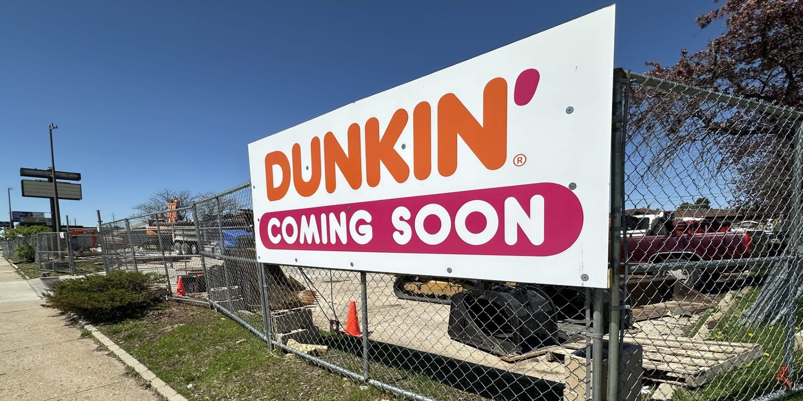 CantonRepdotcom's tweet card. Stow, which is about 25 miles northwest of Boston, is shedding the notorious title it's been known by for the last three years — a Dunkin' desert.