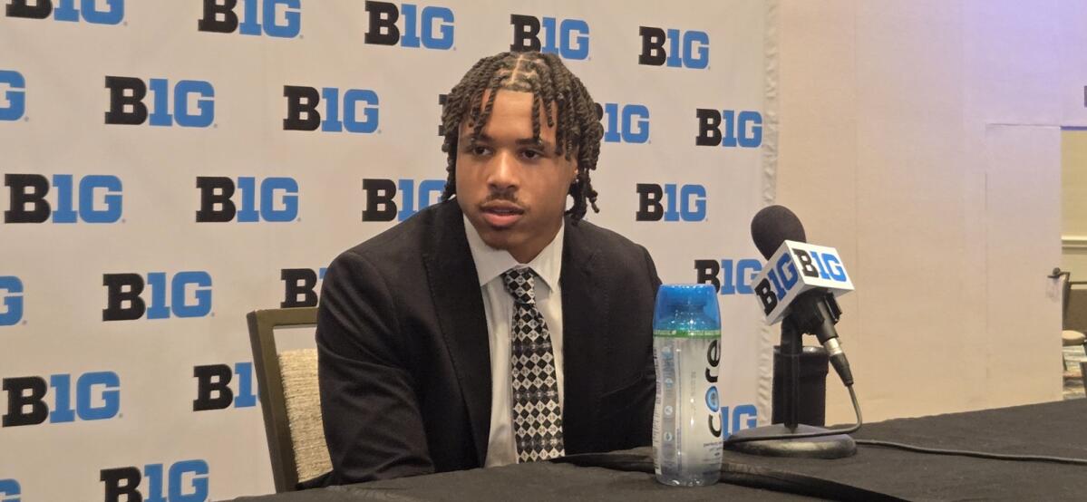 Hlas's tweet card. Junior safety from the shadow of Michigan Stadium in Ann Arbor visited Iowa City, was hooked, and has Hawkeye coaches and players expecting him to be a key player for them this season.