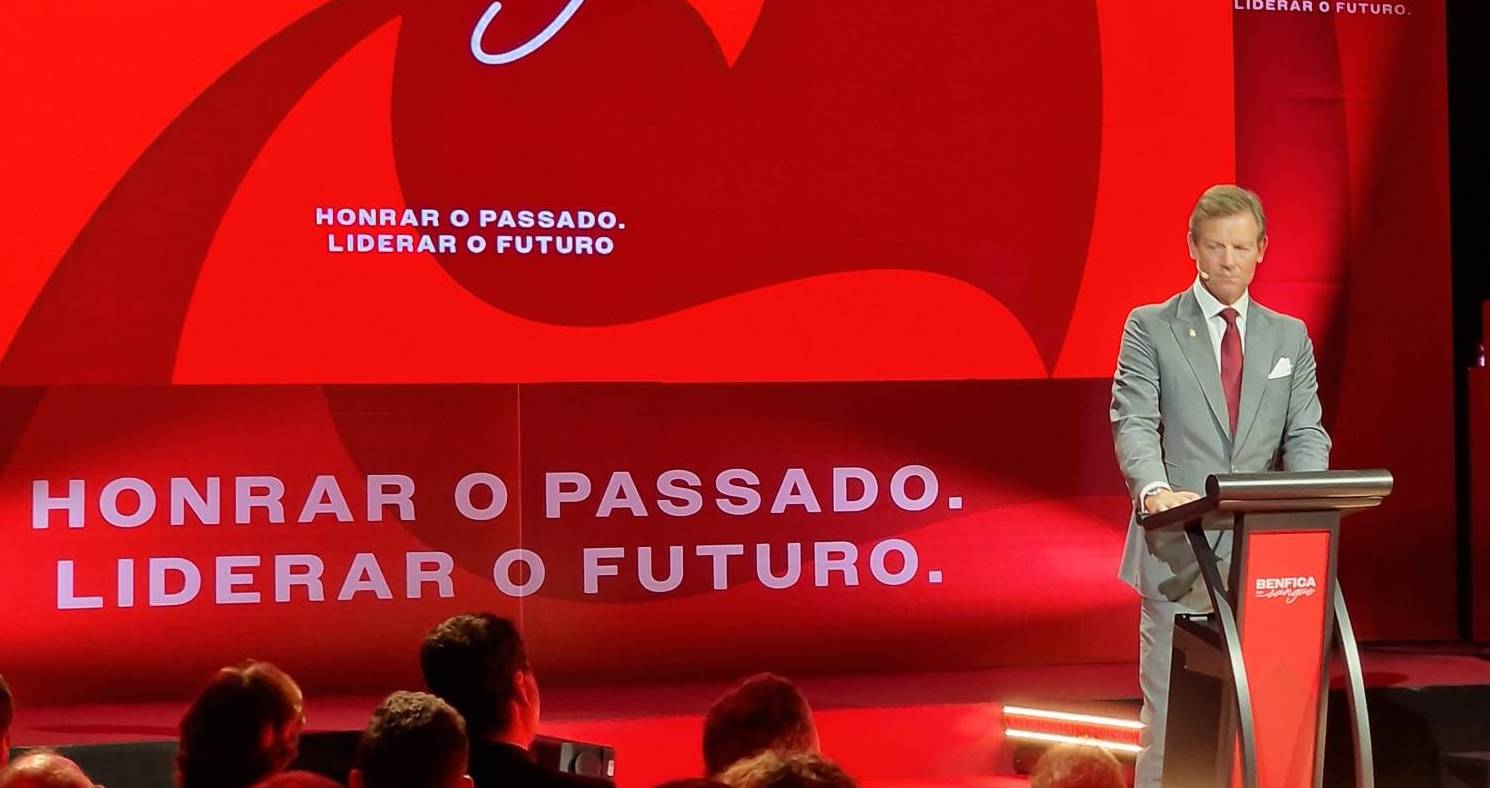 expresso's tweet card. Um dos candidatos às eleições de outubro aposta ainda na criação do cargo de diretor-geral de futebol e novos contratos nas modalidades focados “numa base salarial mais baixa e com forte incremento...