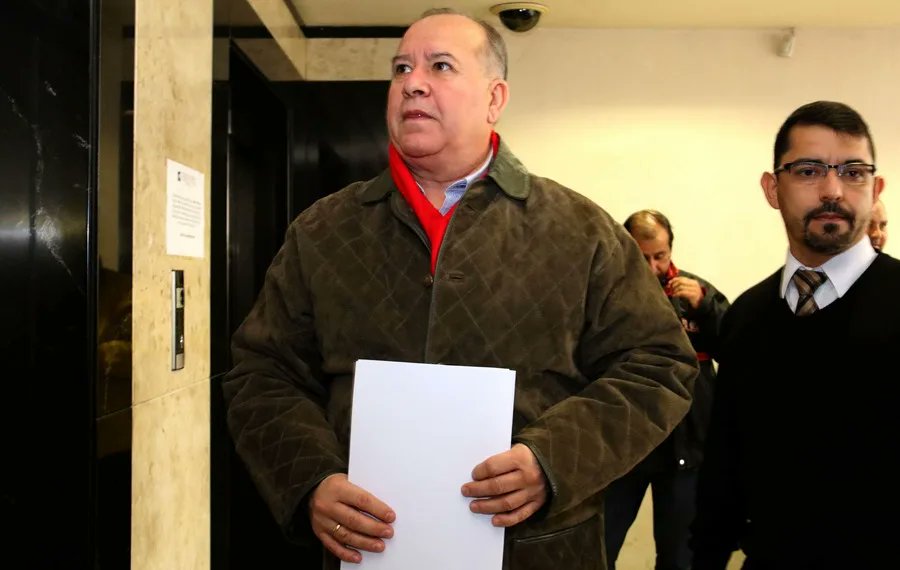 theparaguaypost's tweet card. Darío Filártiga, vinculado a la dictadura de Stroessner, es nombrado embajador de Paraguay en Taiwán, generando críticas de la oposición.