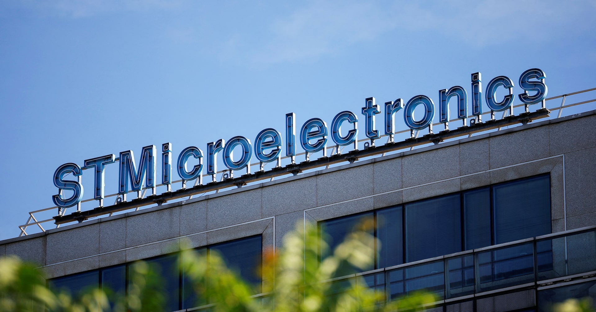 sahajsarup's tweet card. French-Italian chipmaker STMicroelectronics said on Thursday it would acquire part of NXP Semiconductors' sensor unit for up to $950 million in cash.