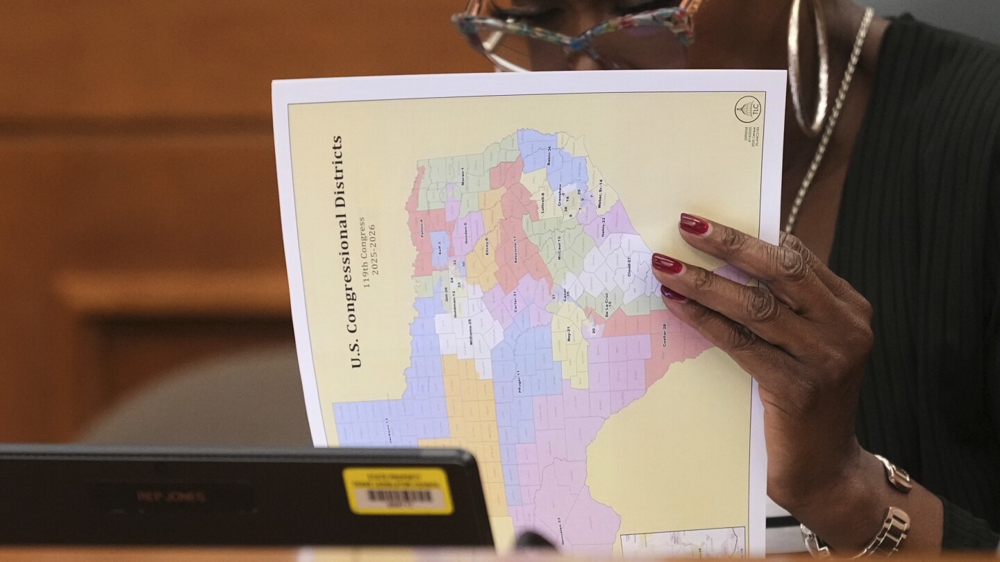 MegKinnardAP's tweet card. The White House is focusing on redistricting efforts beyond Texas to help Republicans maintain control of the U.S. House in 2026.