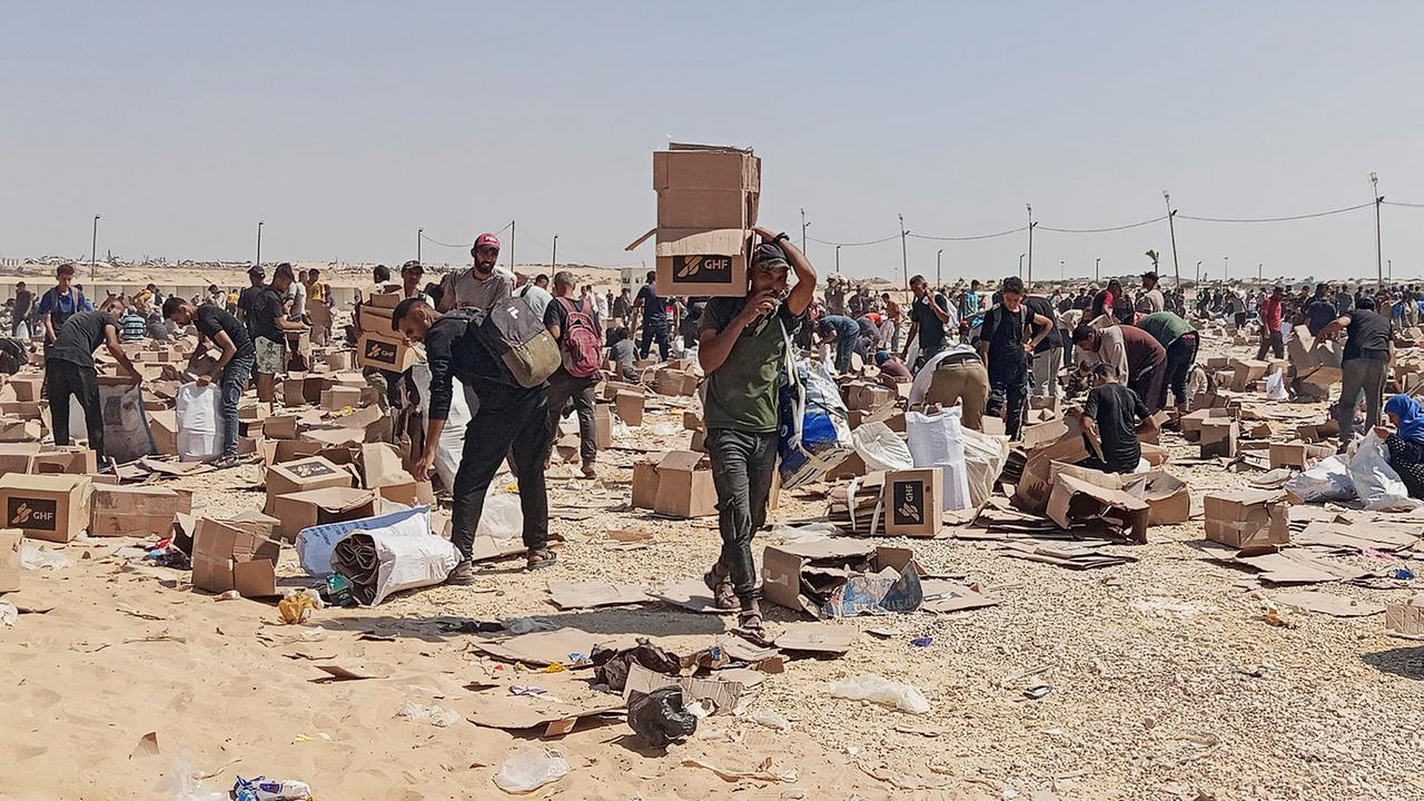 Drachenblog's tweet card. Im Gazastreifen hat es nach palästinensischen Angaben wieder Tote nahe einer Verteilstelle für Hilfsgüter gegeben. Das israelische Parlament hat eine vorläufige Abstimmung zur Selbstauflösung...