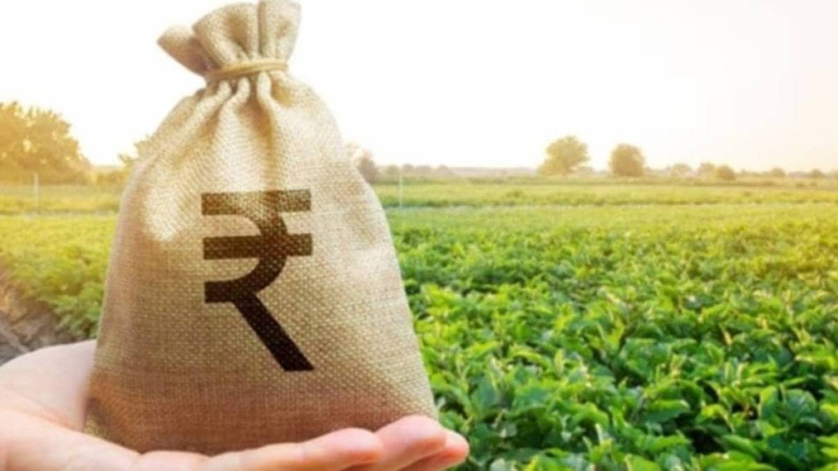 girishkuber's tweet card. Maharashtra faces a massive ₹31,500 crore farmer loan default crisis impacting banks and farmers alike. Government's delayed decisions and flawed policies worsen financial strain, risking both...