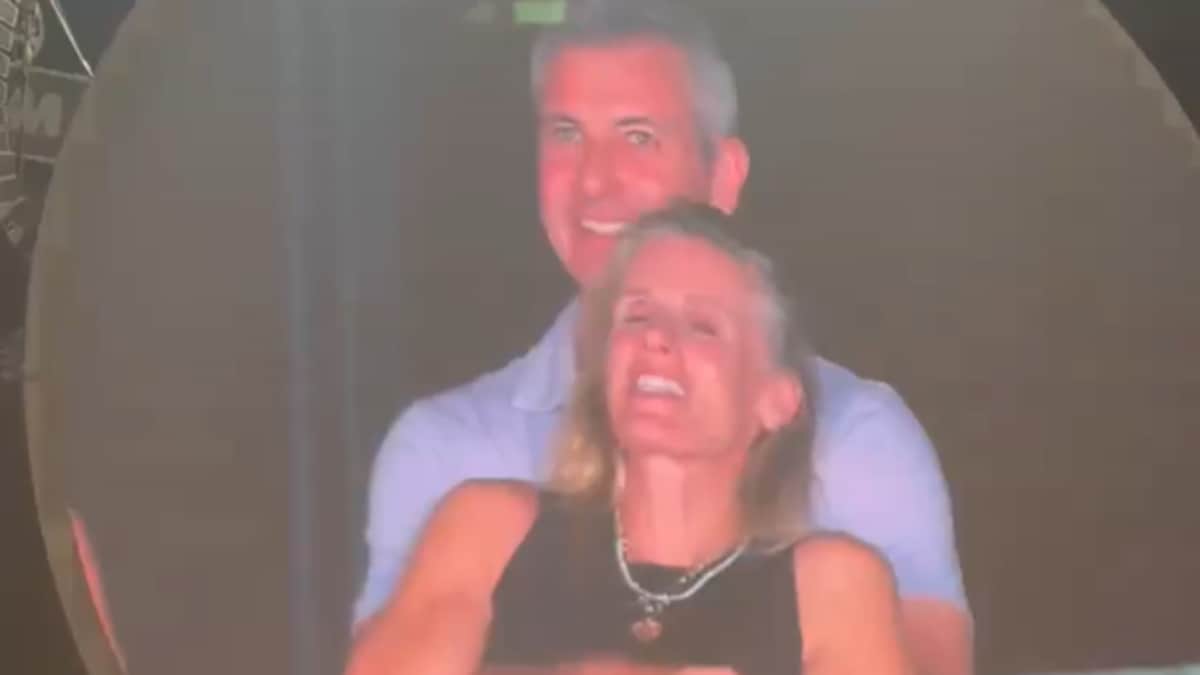 CNNnews18's tweet card. Shared by a concertgoer on TikTok, the video showed what happened just before the Coldplay kiss cam reveal.