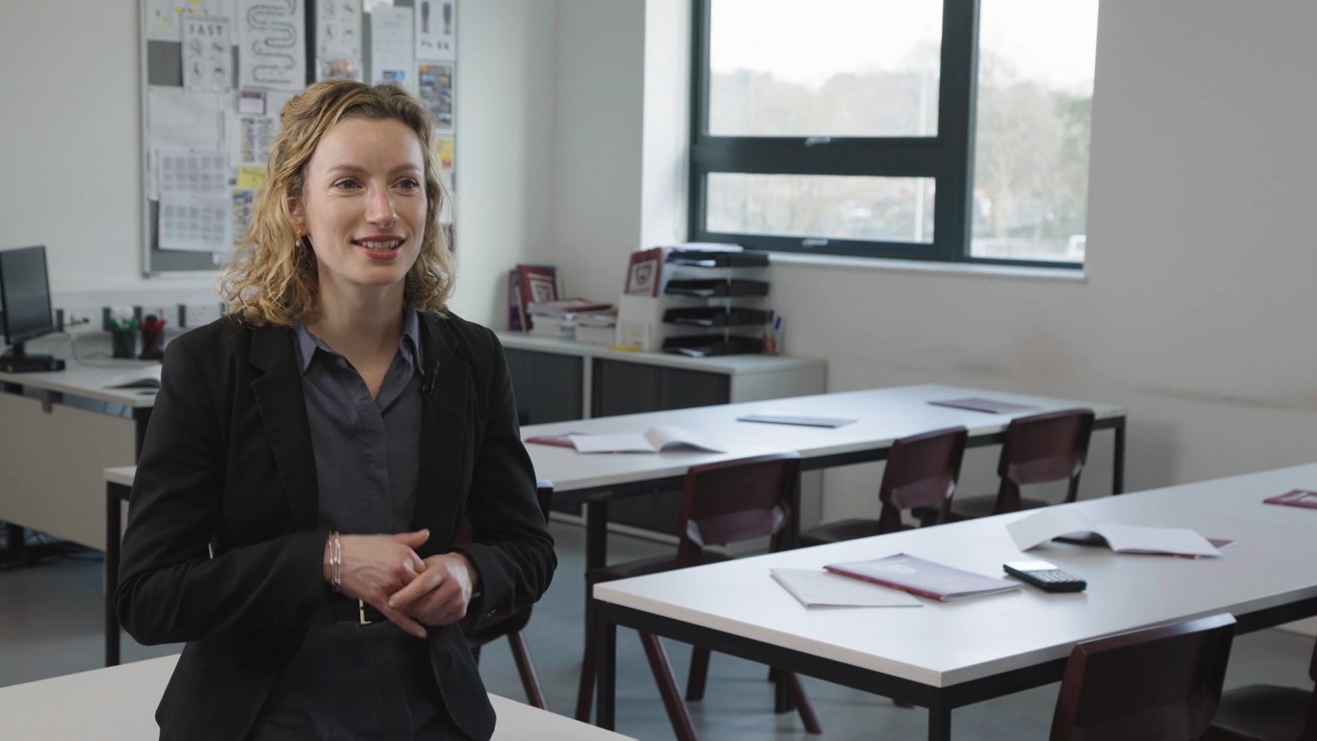 CasioMaths's tweet card. Five experienced teachers and maths experts share their first impressions and broader thoughts on the new fx-CG100 graphic calculator.
