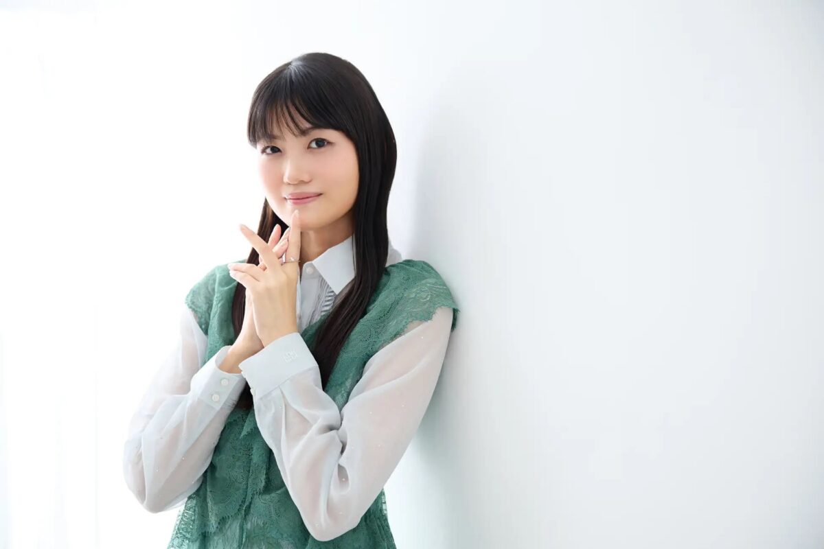 KaiWaiweb's tweet card. 『鬼滅の刃』の胡蝶しのぶ役や『SPY×FAMILY』のヨル・フォージャー役などを演じる早見沙織の独占インタビューが、Webマガジン『J:magazine!』にて公開された。また、J:COMの動画配信サービス『J:COM STREAM』では、