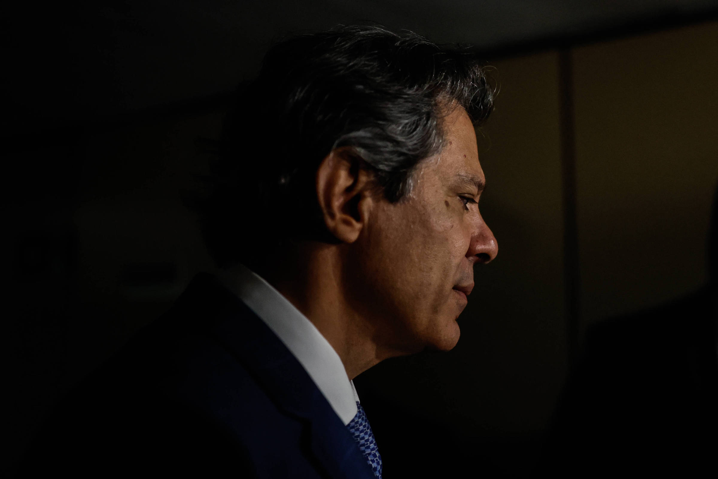 mjmendes65's tweet card. Governo pede pacto e união, mas chuta a canela de todos