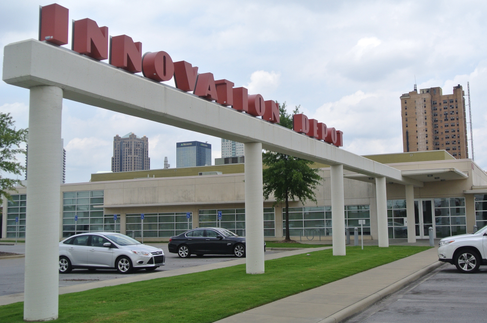 SoResearchNews's tweet card. Alabama's technology sector is rapidly advancing, with significant growth in software services, cybersecurity activity and other fields that show considerable potential for expansion and job creation.