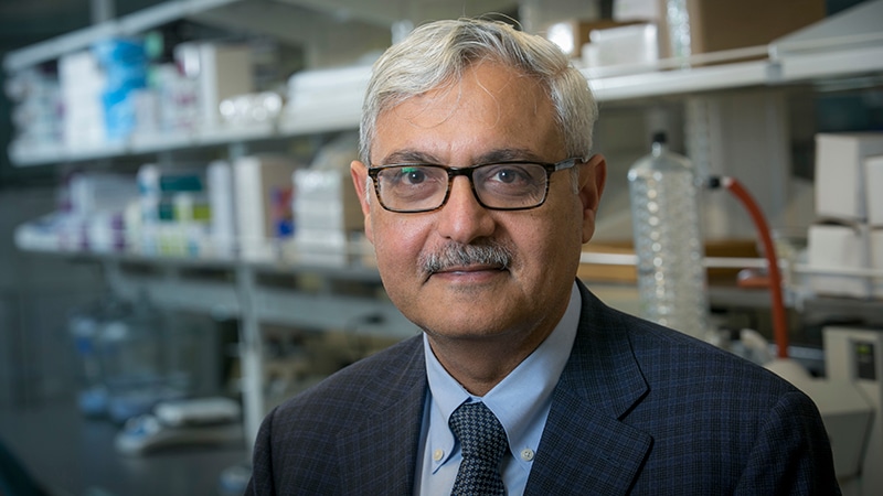 seguralab's tweet card. Ashutosh Chilkoti was recognized by the Society for Biomaterials for his pioneering work in protein-resistant polymer coatings and protein biomaterials