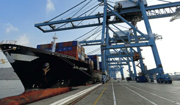 igidrlib's tweet card. With its arbitrary imposition of tariffs, the US has dealt a body blow to the multilateral trading system and its guardian, the WTO. Yet, the US shows no sign of quitting the body it has weakened and...