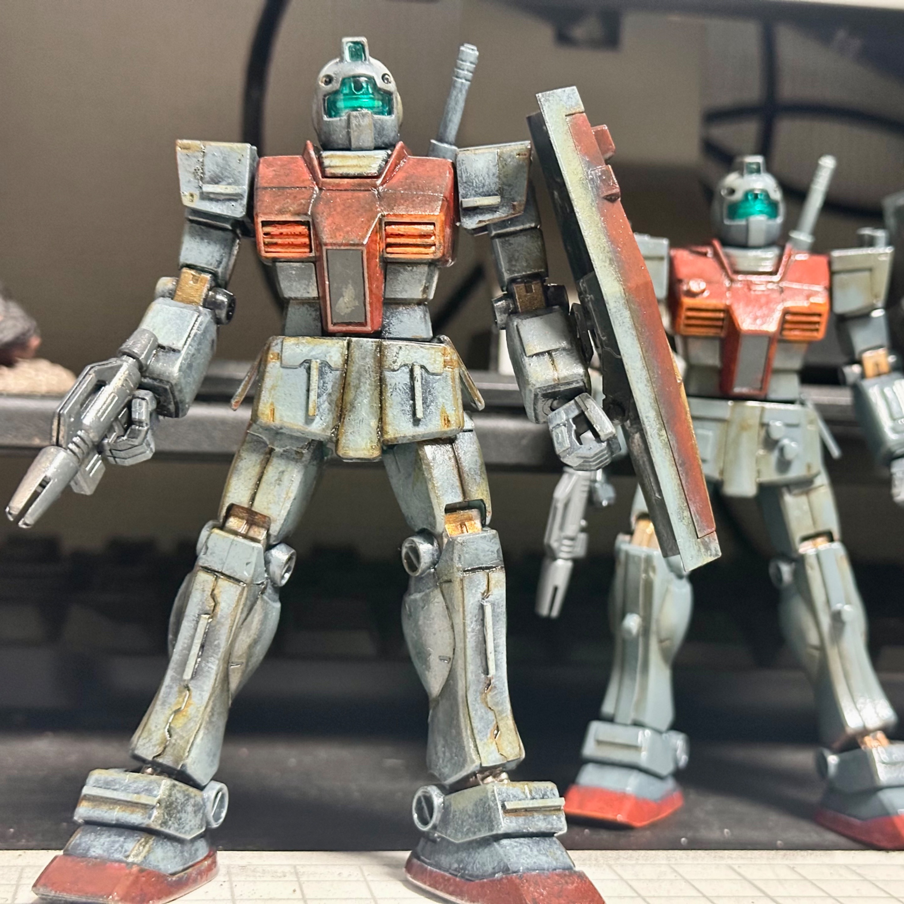 BUILDERS_NOTE's tweet card. 塗装の表現で一番好きなことがウェザリングです。リアルタイプにシーンを想像しながら塗って汚していく工程に集中できるからです。最終的にどういうものになるかがわからない楽しみもあり、時間を忘れて汚しをやめれ...