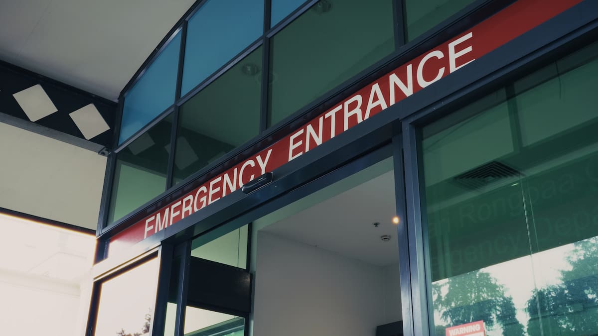 MichaelMorrah's tweet card. Official information reveals the best and worst performing hospital emergency departments.