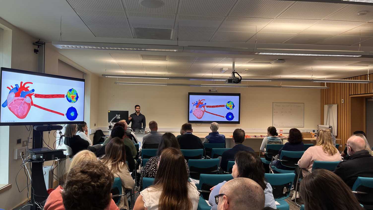 neuroshef's tweet card. Dementia Futures is a public-facing conference funded by Alzheimer’s Research UK. Members of the Neuroscience and Healthy Lifespan Institutes presented their research to the public for discussion.