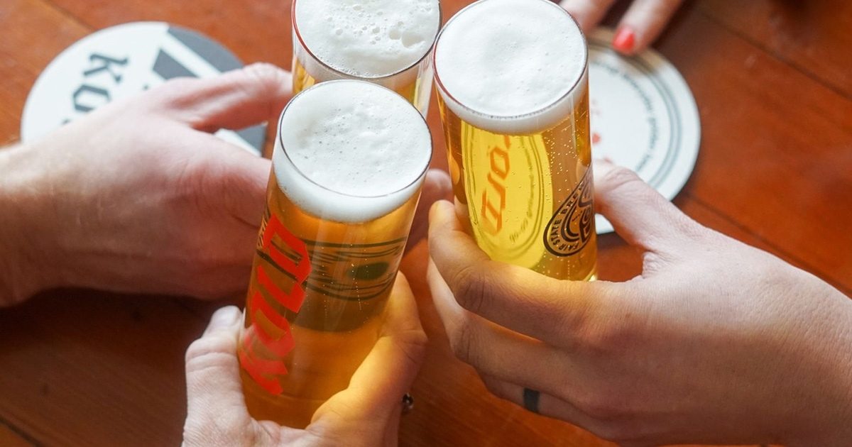 lorenmgreen's tweet card. Beer is a year-round drink, but there’s no denying that summer is for sipping cold brews. Here are five Minneapolis beers perfect for summer.