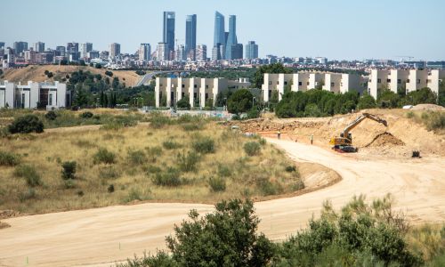 HilosValdebebas's tweet card. Avanzan las obras del proyecto urbanístico sostenible que transformará el norte de Madrid