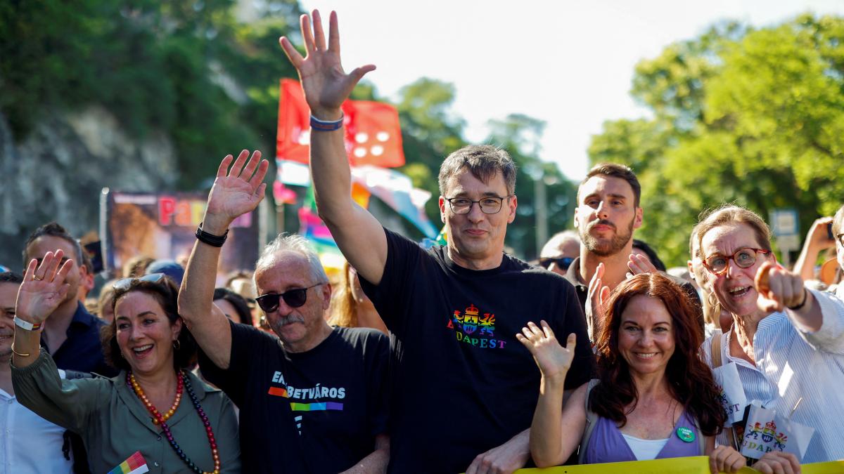 FTriangulo's tweet card. La Policía húngara ha citado a declarar al alcalde de Budapest, Gergely Karácsony, por haber organizado la Marcha del Orgullo del pasado 28 de junio, un evento que